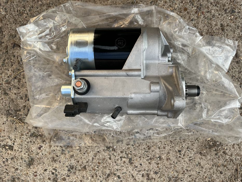 Продам стартер от Toyota Hilux