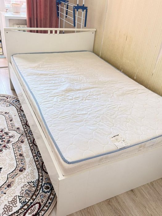 Продам кровать  б/у