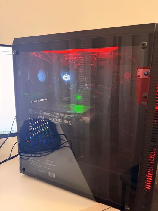 Vând Gaming PC - AMD Ryzen 7 3800x 8 core