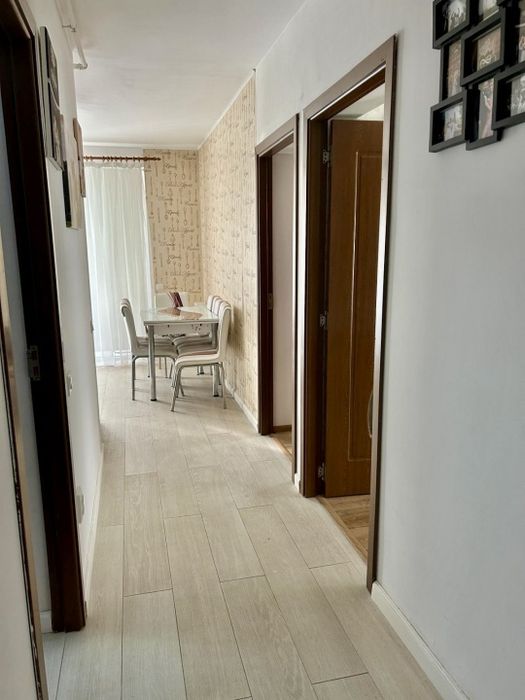 Persoana fizica vând apartament cu doua camere