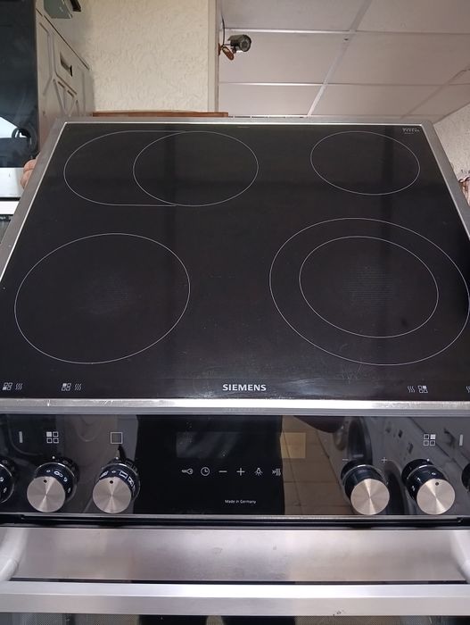 Като нова печка за вграждане Сименс Siemens с две години гаранция!