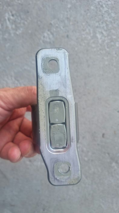 Панта за предна лява врата за Mercedes w213.