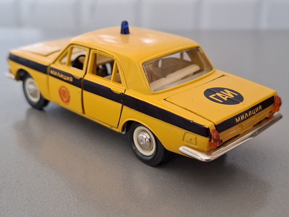 Коллекционная модель Волга ГАЗ 2401 А26, масштаб 1:43