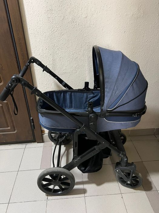 Коляска детская 10000 тенге