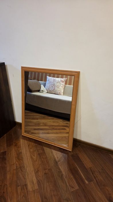 Продам зеркало в раме