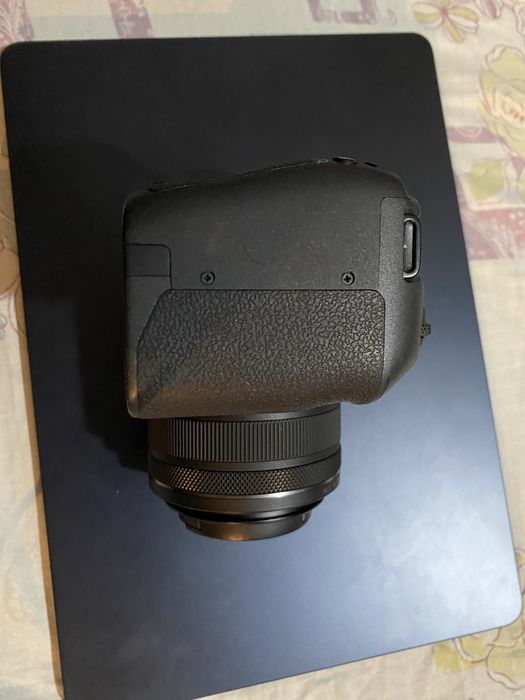 Canon EOS RP камера