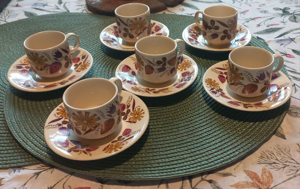 Румънски чашки за кафе