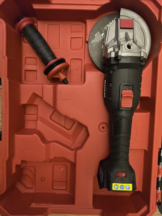 Vând polidisc / polizor unghiular parkside de 20v profesional