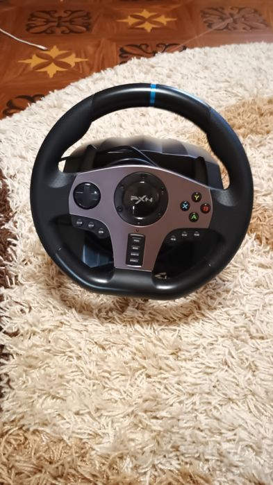 Vând volan pxn v9 550 lei