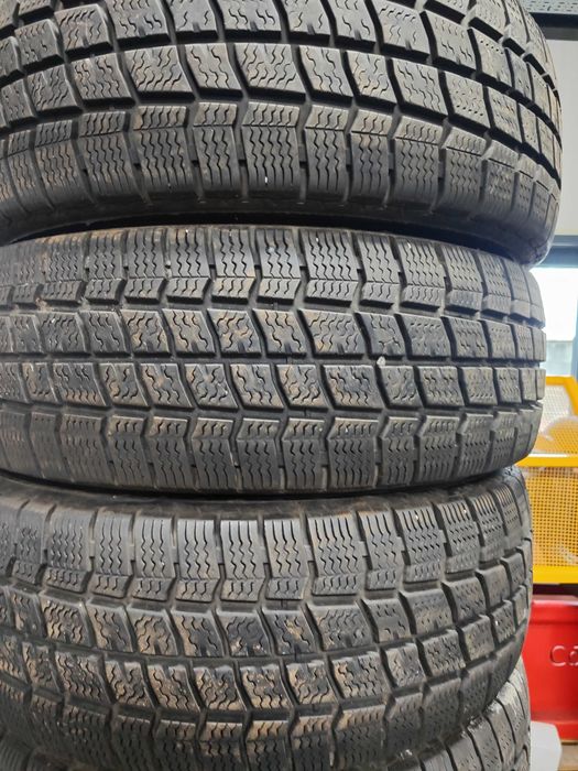 4бр.зимни гуми 215/65/16C Vredestein