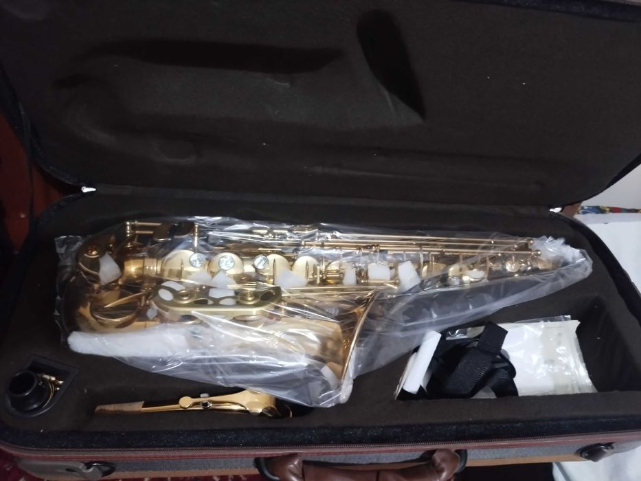 Продам саксофон в отличном состоянии