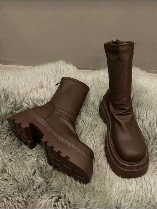 Нови дамски ботуши