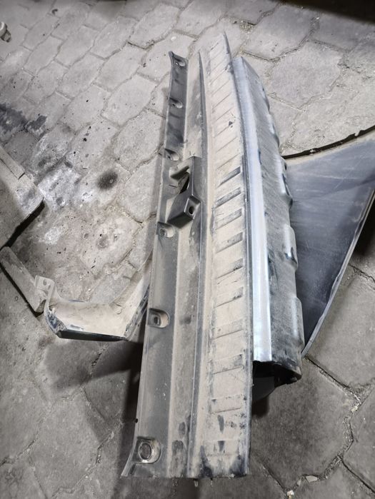 Задний бампер Тойота 4руннер 2005