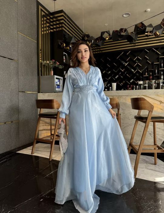 Новое вечернее платье Size: M