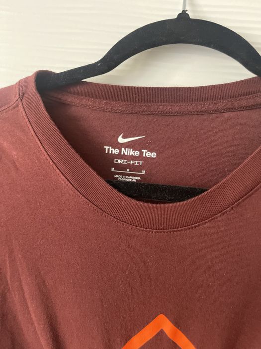 Спортна тениска Nike