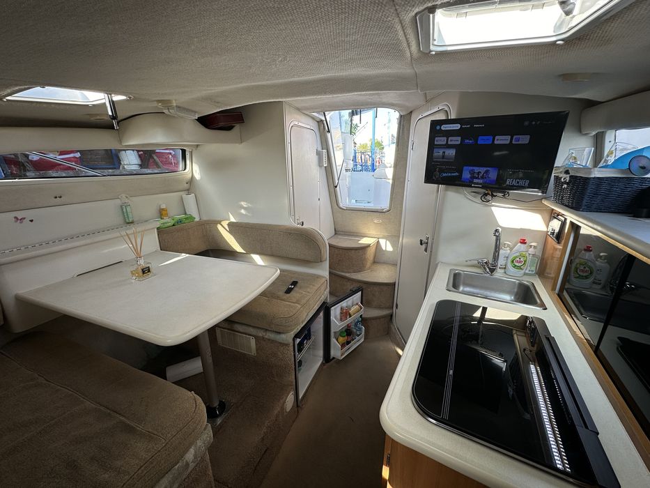 De vanzare yacht certification in conditii excelente.Acc imobiliare