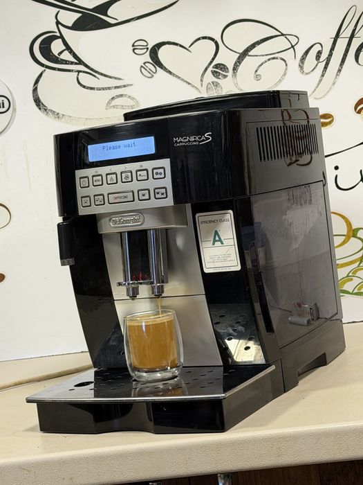 Кафемашина кафе автомат delonghi magnifica S с гаранция