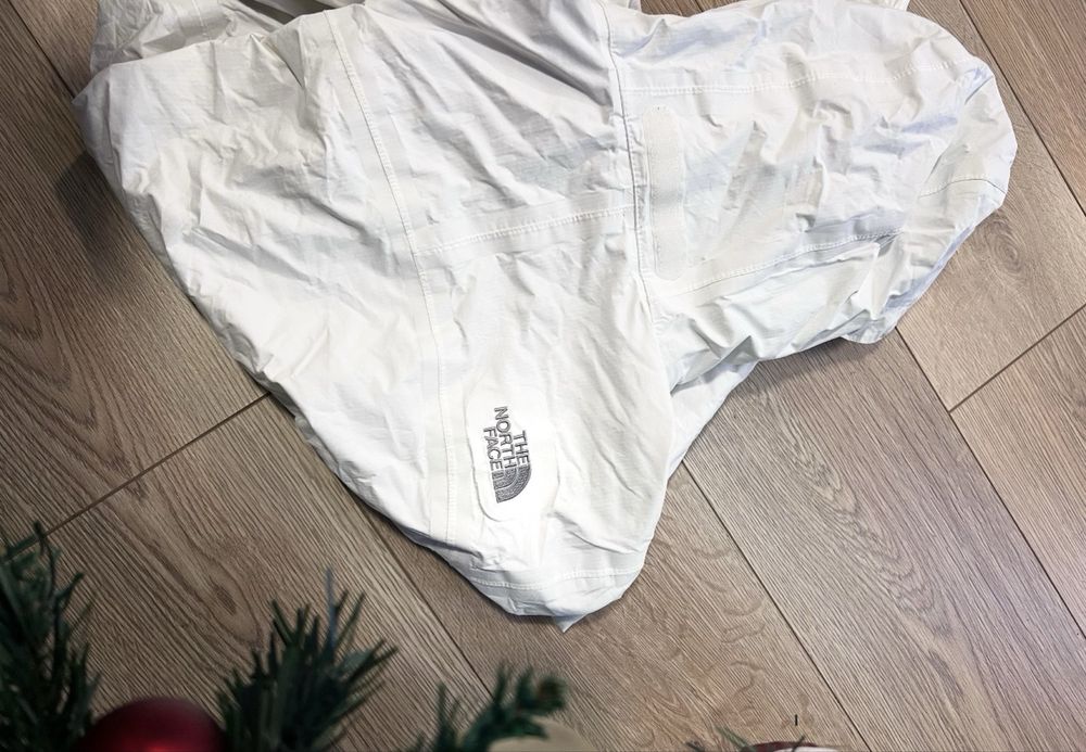 The North Face ветровка