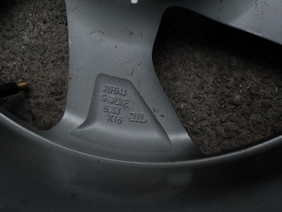 Продается диски.