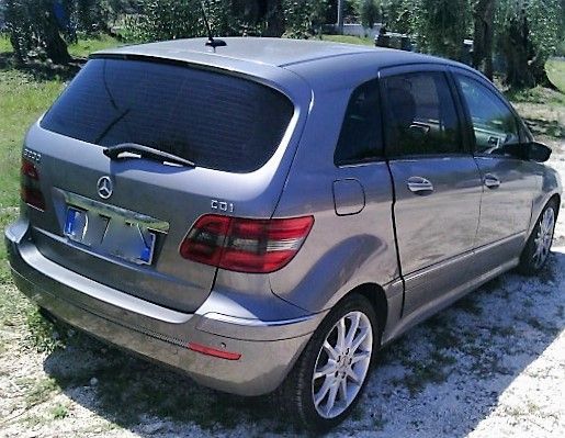 2 броя мецедес б 180цди 109 кс+2,0 136 кс,2008г. MERCEDES-BENZ B