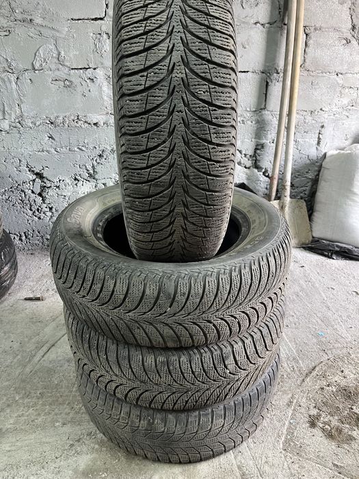 Продам комплект на 15 всесезонка