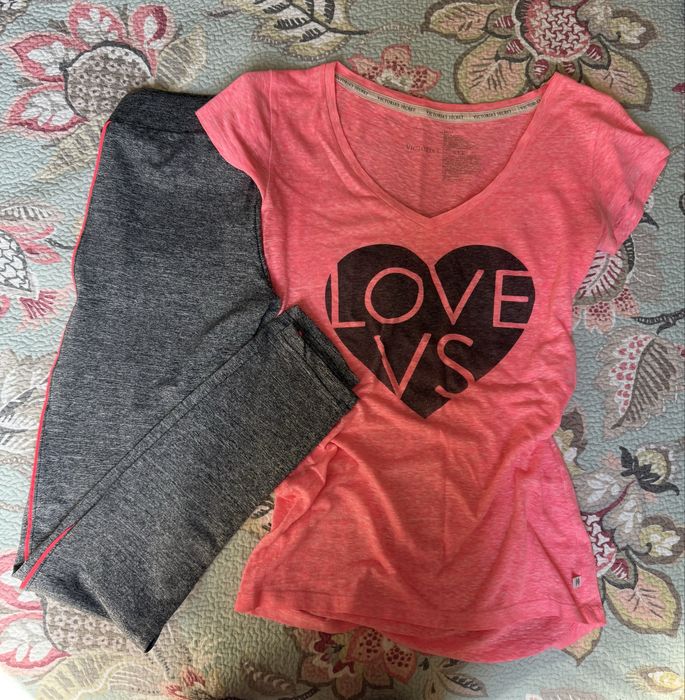 Спортивные комплекты Mark Formelle (топ и шорты,топ и лосины) Размер S