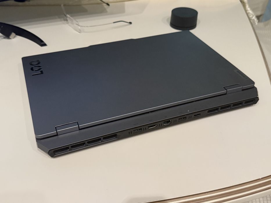 Lenovo LOQ 15ARP9