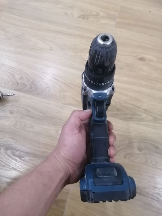 Продам шуруповерт