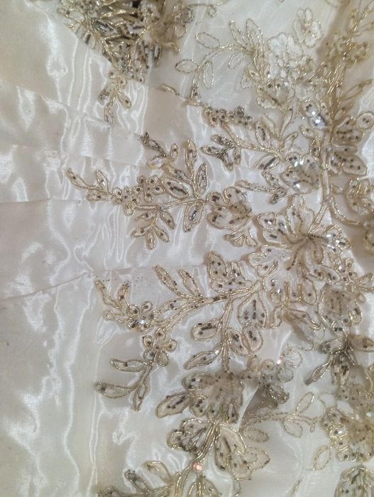 Платье на свадьбу,прямое