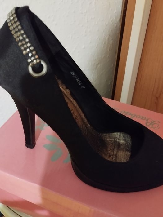 Официални обувки 37 номер