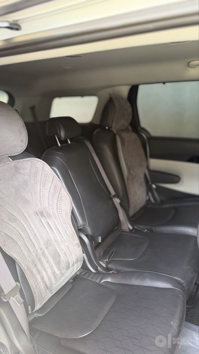 Kia carnival kanfort 2023 yil toza moshina