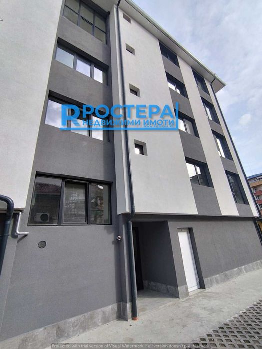Продава се Тристаен апартамент в Търговище, Вароша - 82 кв.м за 840 €/кв.м - Снимка #2