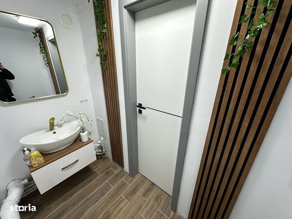 Spatiu Comercial DN73 Moieciu de Jos