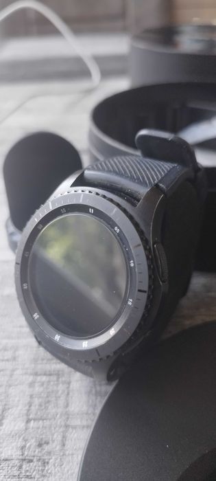 Смарт часовник Samsung Gear S3 Frontier ! Изключително запазен ! Пълен комплект !
