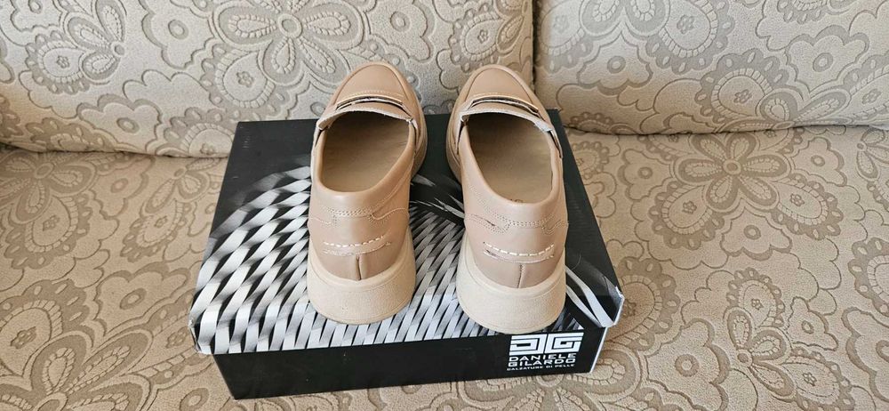 Дамски обувки, 37. номер