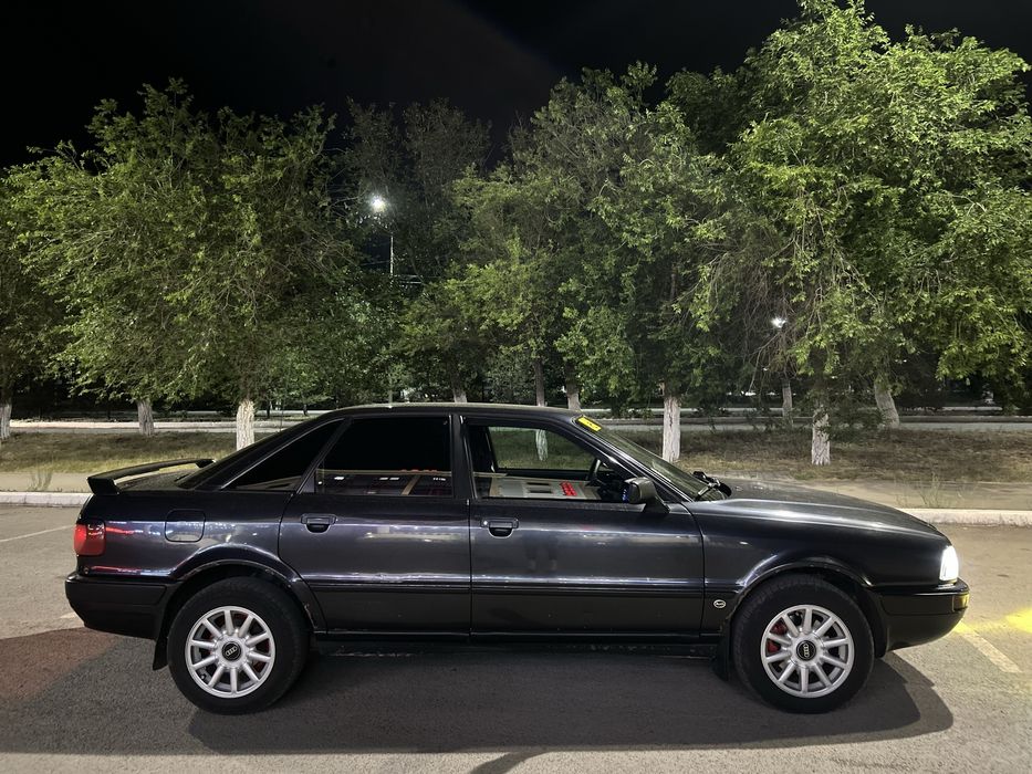 Продам Audi 80 объем 2.6