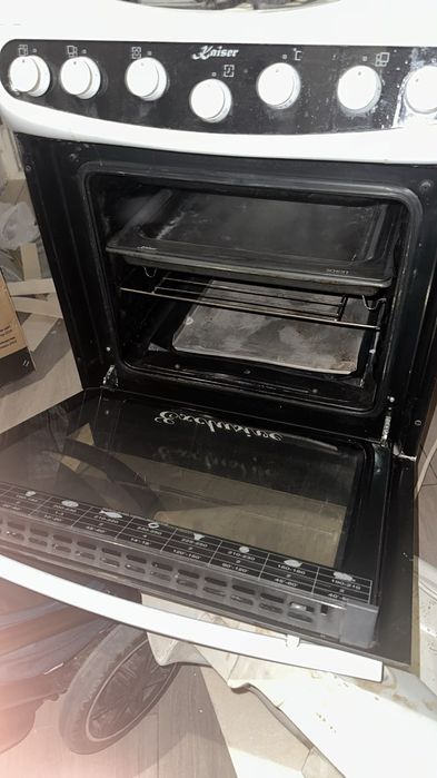 Продам газовую плиту Kaiser