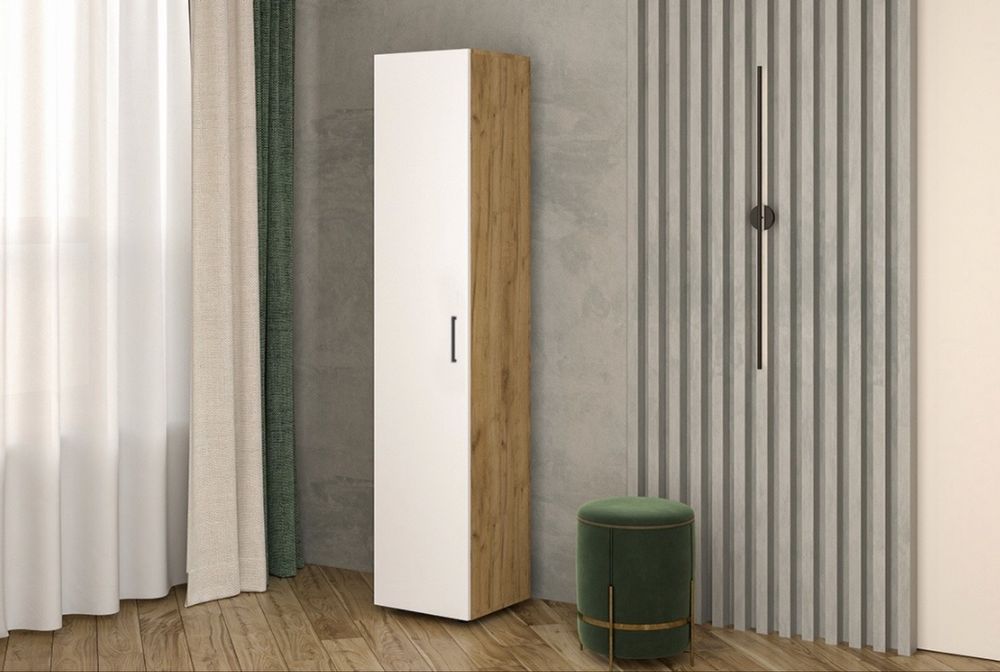 Два Шкафа пенал с полками