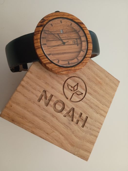 Ceas de ocazie  NOAH - lemn de măslin, cure din piele naturală.