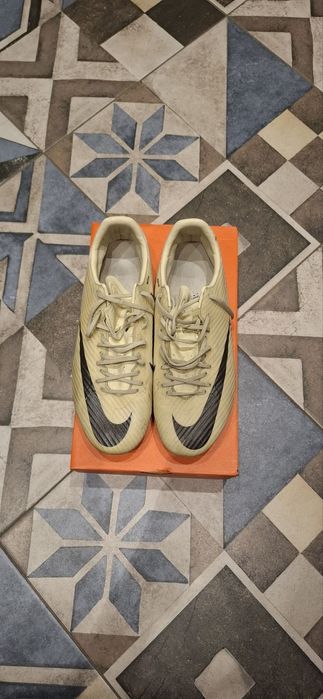 Бутонки Nike Mercurial Vapor 15