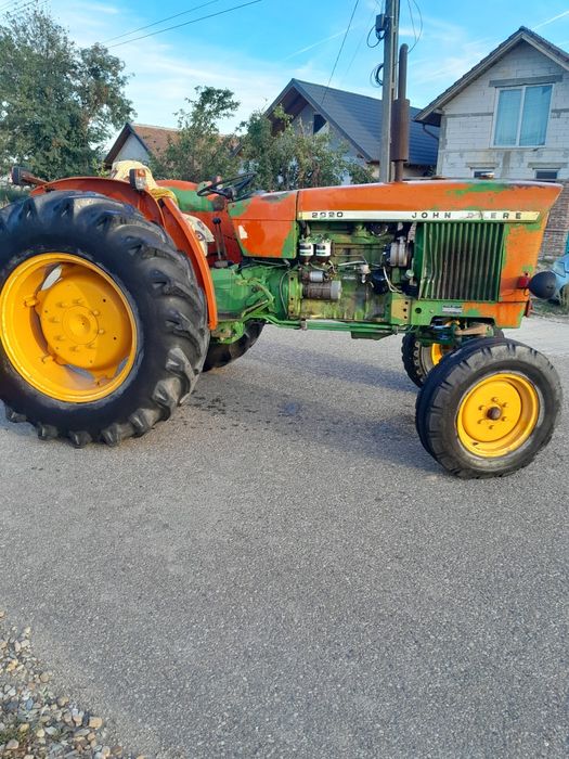 Tractor 60 cp în 4 cilindrii