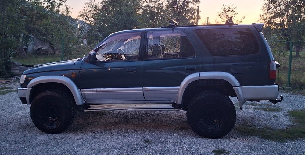 Vand sau achimb Toyota Hilux