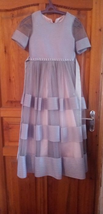 Красивое платье пушистое