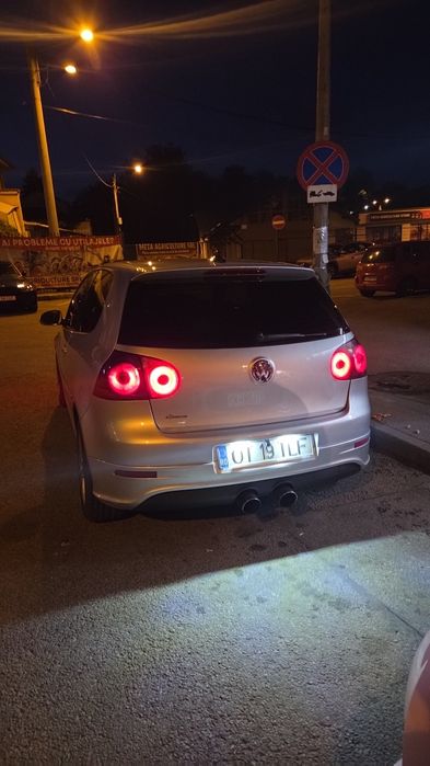 Vând golf 5 sau schimb cu variante.