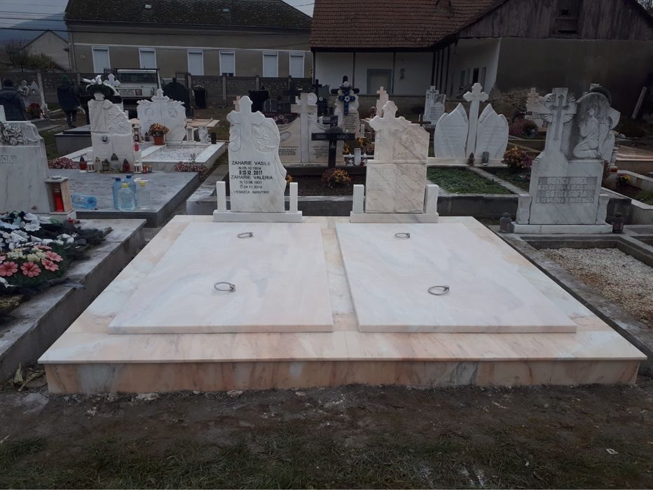 OFERTA Cruci/capace/borduri granit, marmura, granit rosu,