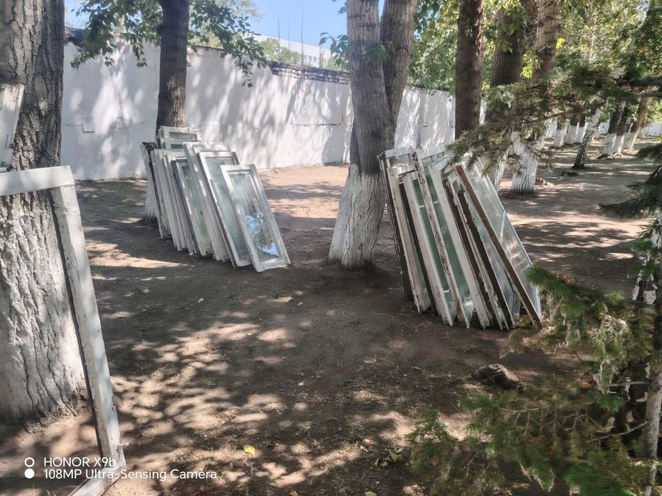 Окна со стёклами