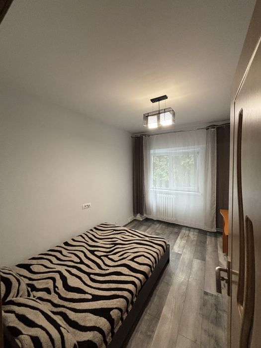 Inchiriez apartament 3 camere Tătărași, Iași, Persoana Fizica