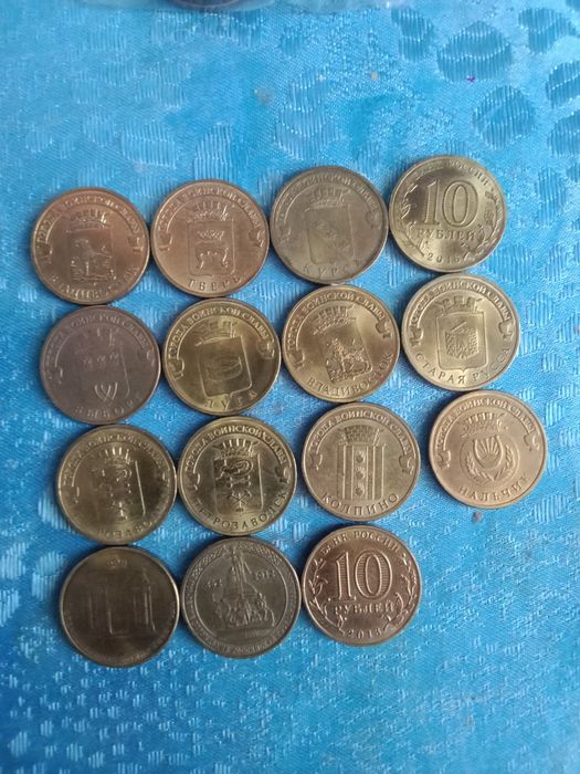 продам тематические коллекции монет