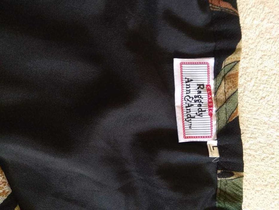 Продавам пола размер L