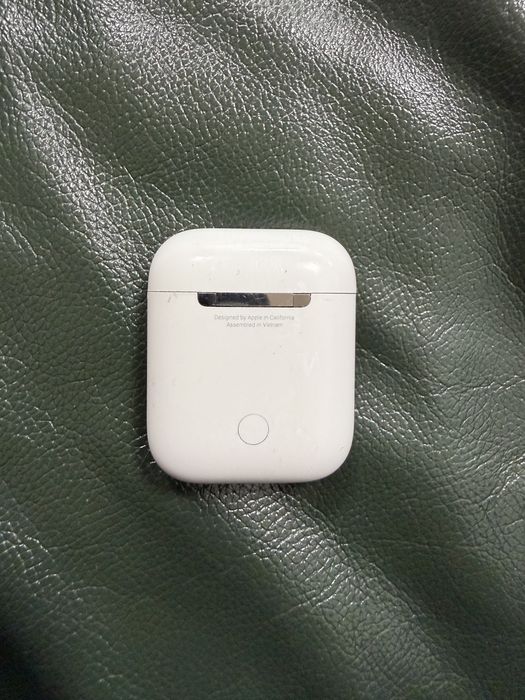 Продам AirPods 2